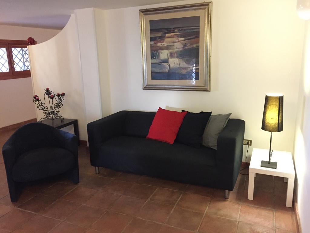 Le Due Pigne (Adults Only) Villa Taranto Kültér fotó