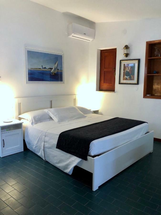 Le Due Pigne (Adults Only) Villa Taranto Kültér fotó